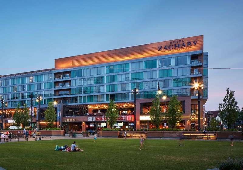 Hotel Zachary