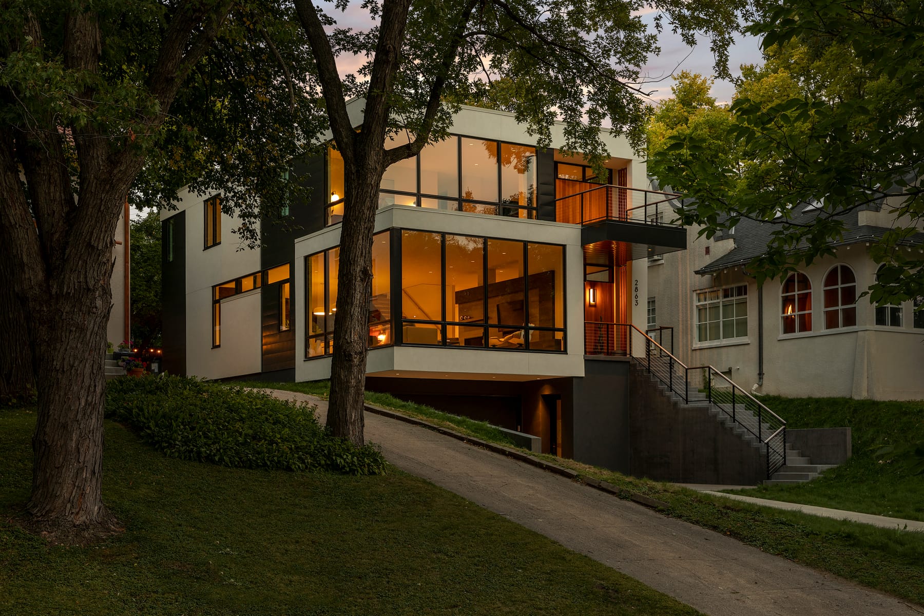Isles Modern, image 5