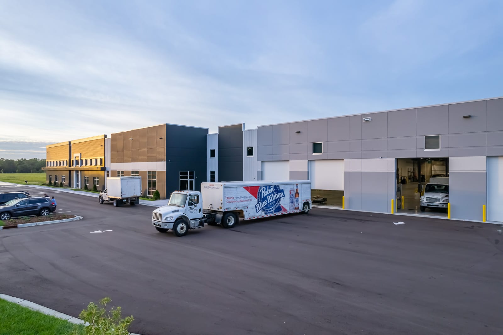 Hohenstein's Headquarters and Distribution Center, image 4